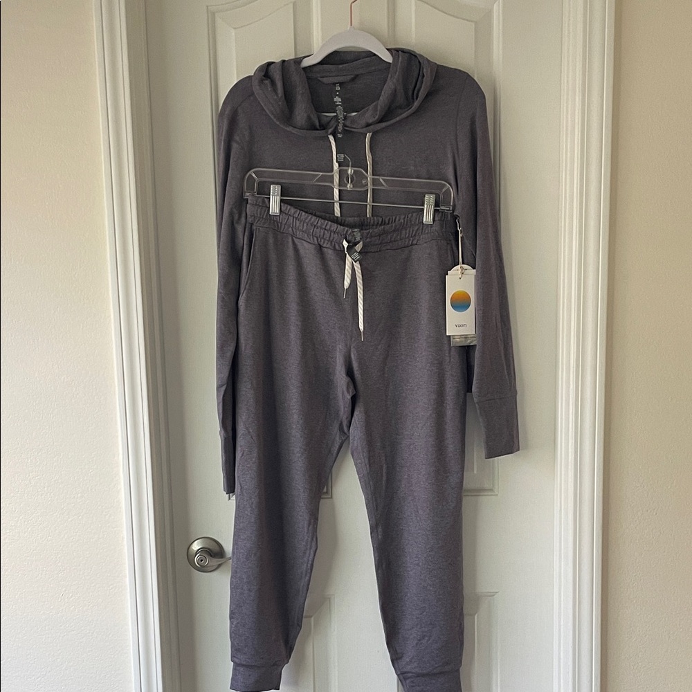 Vuori Jogger Set-PRICE IS FIRM